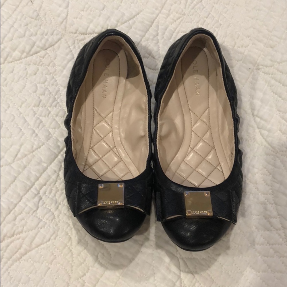 Cole Haan Size 6 Quilted Black Flats